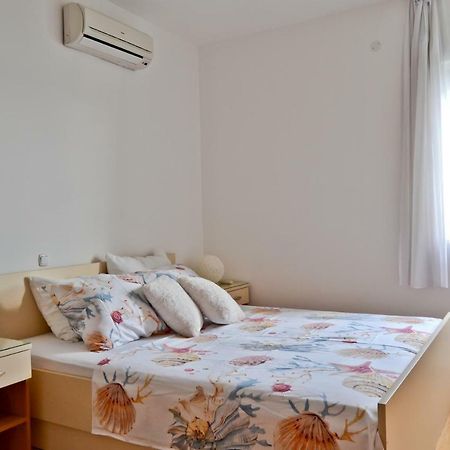 Apartman Mime Stanici Екстериор снимка